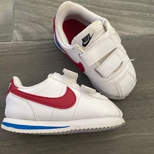 Nike Toddler shoes size 6